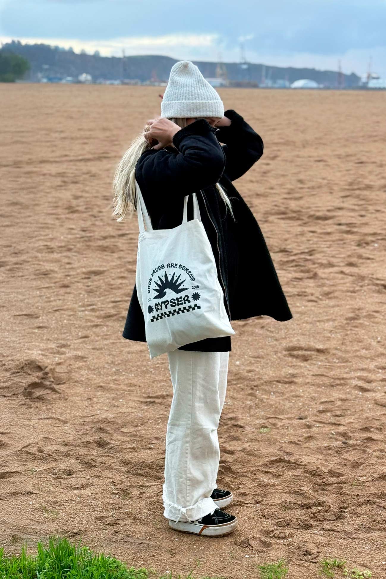 Good Waves Are Coming Black Tote Bag
