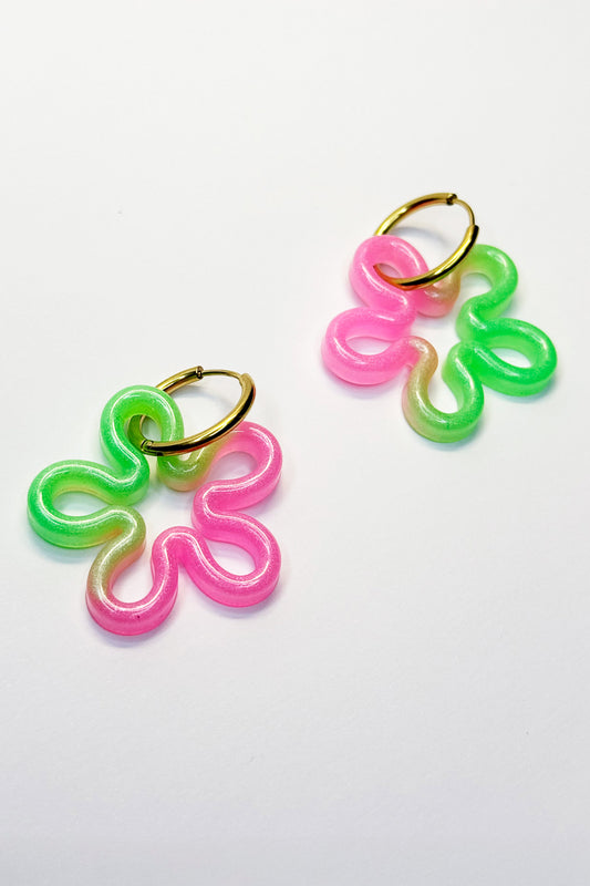 Hechos a mano con resina de epoxi de alta calidad.