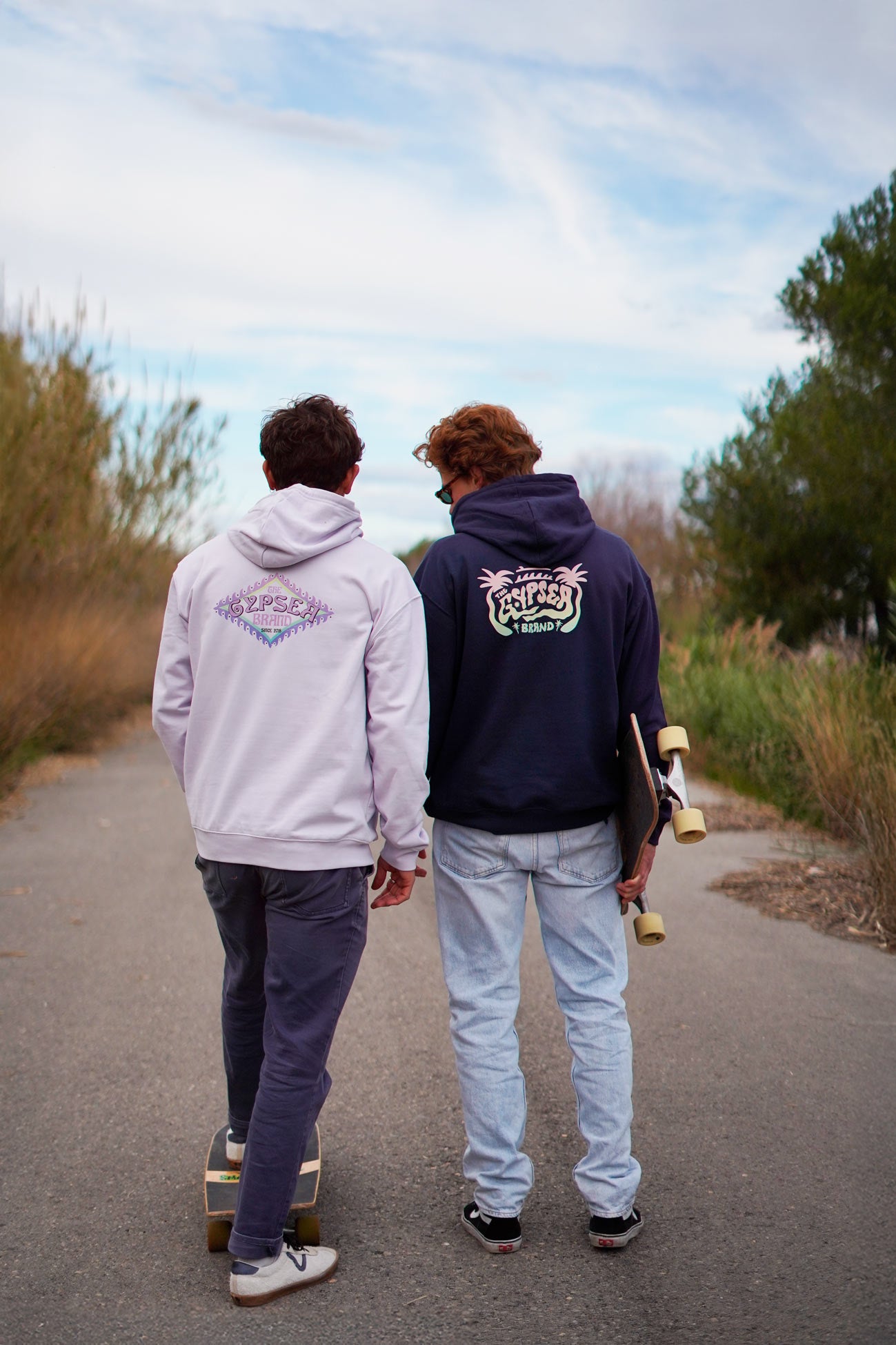 Sudadera con capucha 80% algodón - 20% poliéster reciclado certificado GRS.